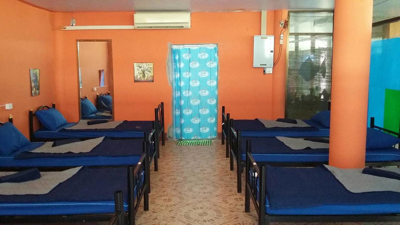 Blue Hostel Хад-Рін Екстер'єр фото